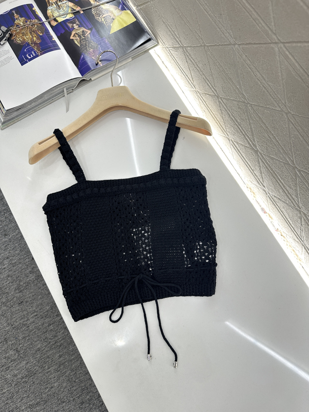 ♥Chane*♥2026新品上架 镂空抽绳针织吊带背心定制YB棉毛纱线织造，质感舒适，柔软弹力，平口领立