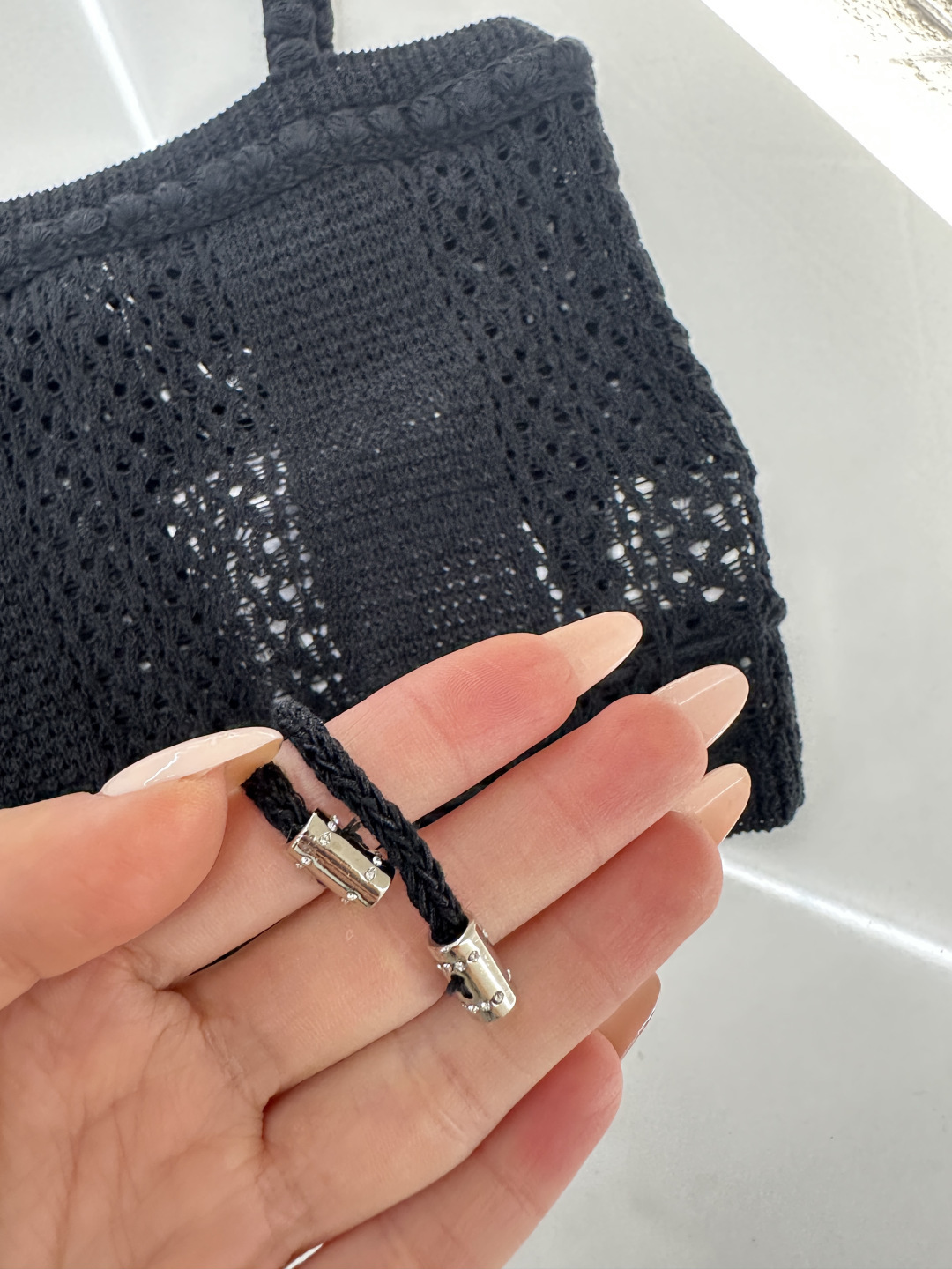 ♥Chane*♥2026新品上架 镂空抽绳针织吊带背心定制YB棉毛纱线织造，质感舒适，柔软弹力，平口领立