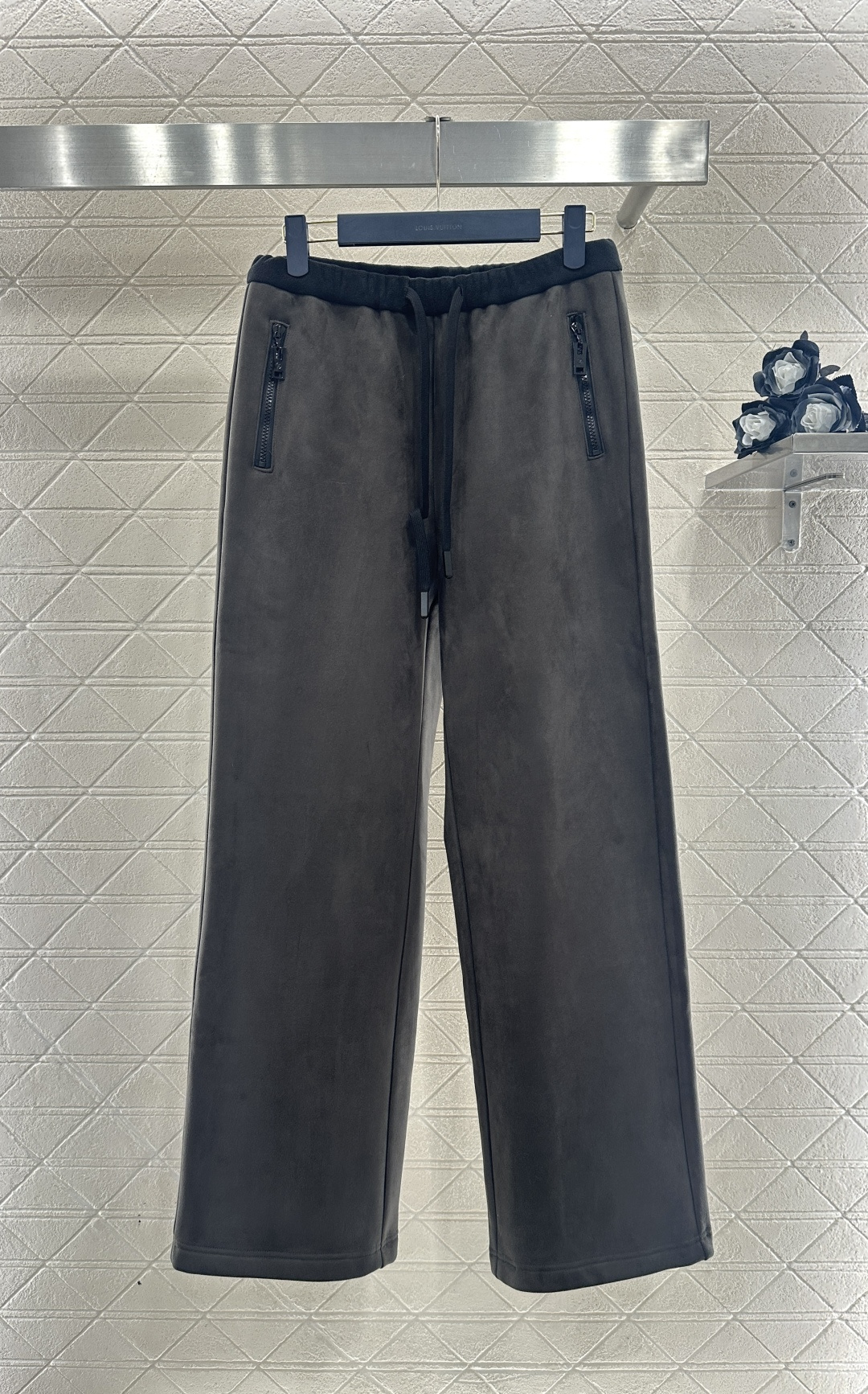 ♥Louis vuitto*♥2026新品上架 半开襟卫衣长裤套装定制YB进口麂皮短绒磨毛材质，柔软亲肤