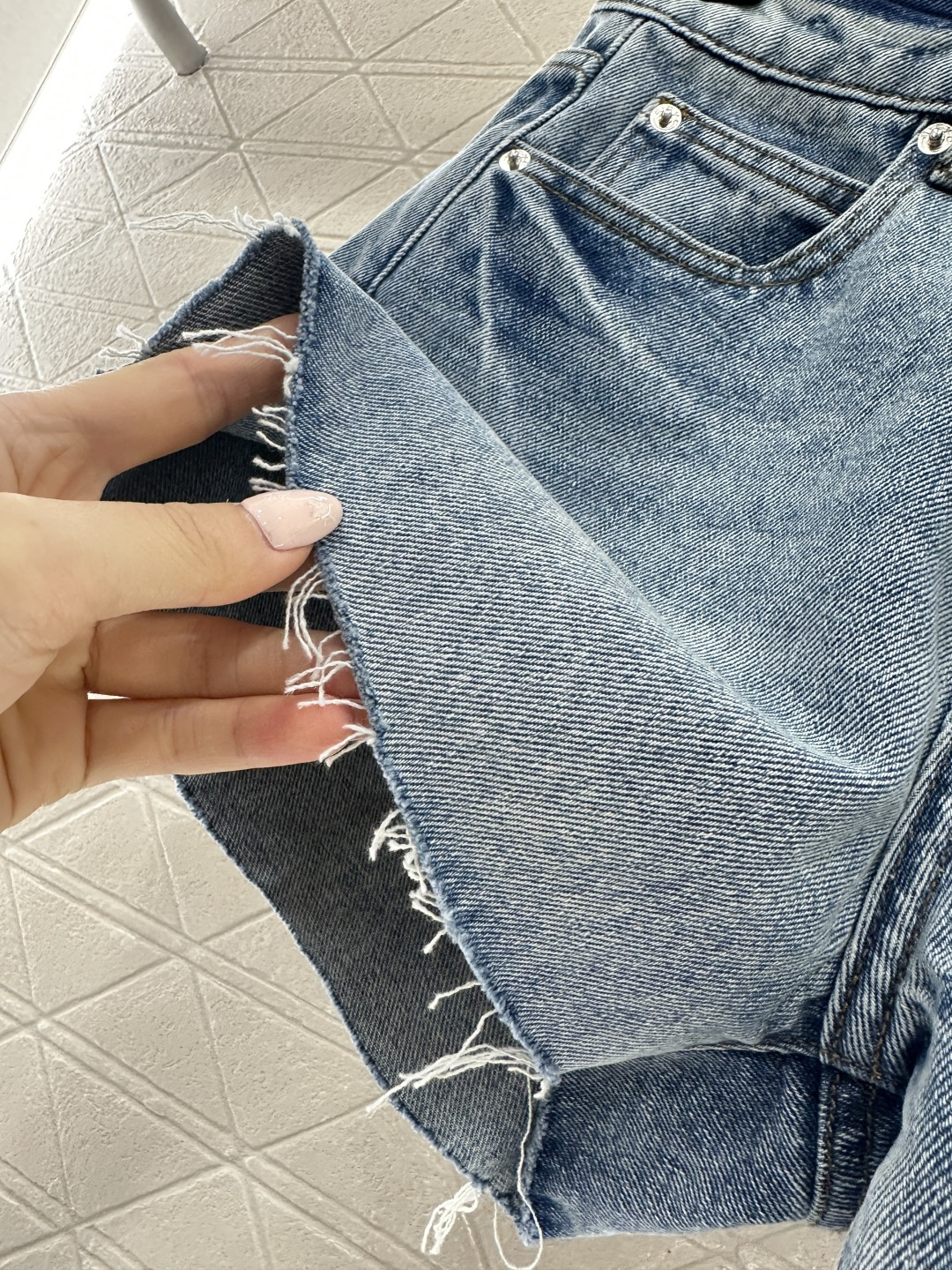 ♥Alexander wan*♥2026新品上架 牛仔水钻订珠短裤定制YB斜纹棉牛仔材质，质感高级，挺括