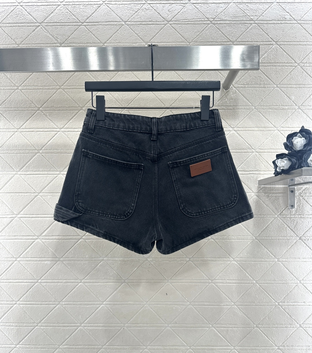 ♥Alexander wan*♥2026新品上架 牛仔前挡式裙裤定制YB斜纹棉牛仔材质，质感高级，挺括有