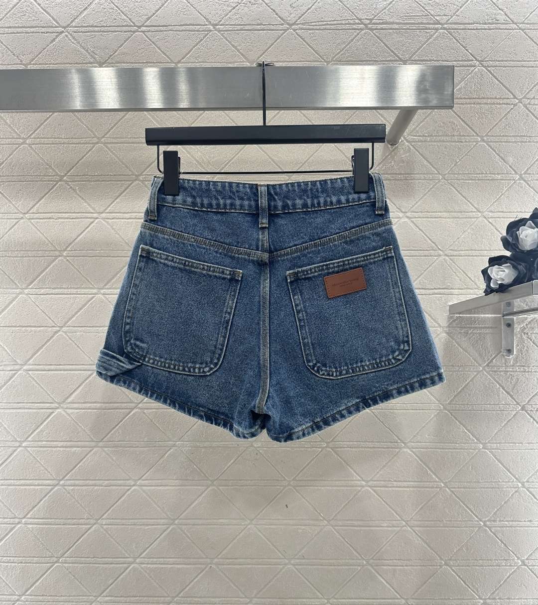 ♥Alexander wan*♥2026新品上架 牛仔前挡式裙裤定制YB斜纹棉牛仔材质，质感高级，挺括有