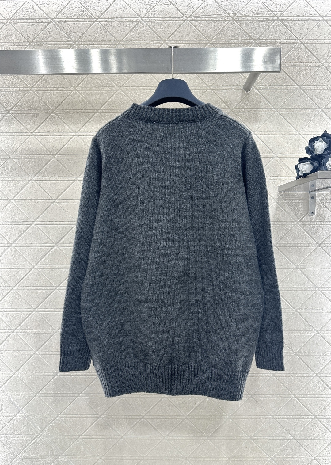 ♥Louis vuitto*♥2026新品上架 立体徽标廓形针织毛衣定制YB羊毛纱线织造，穿搭舒适，质感