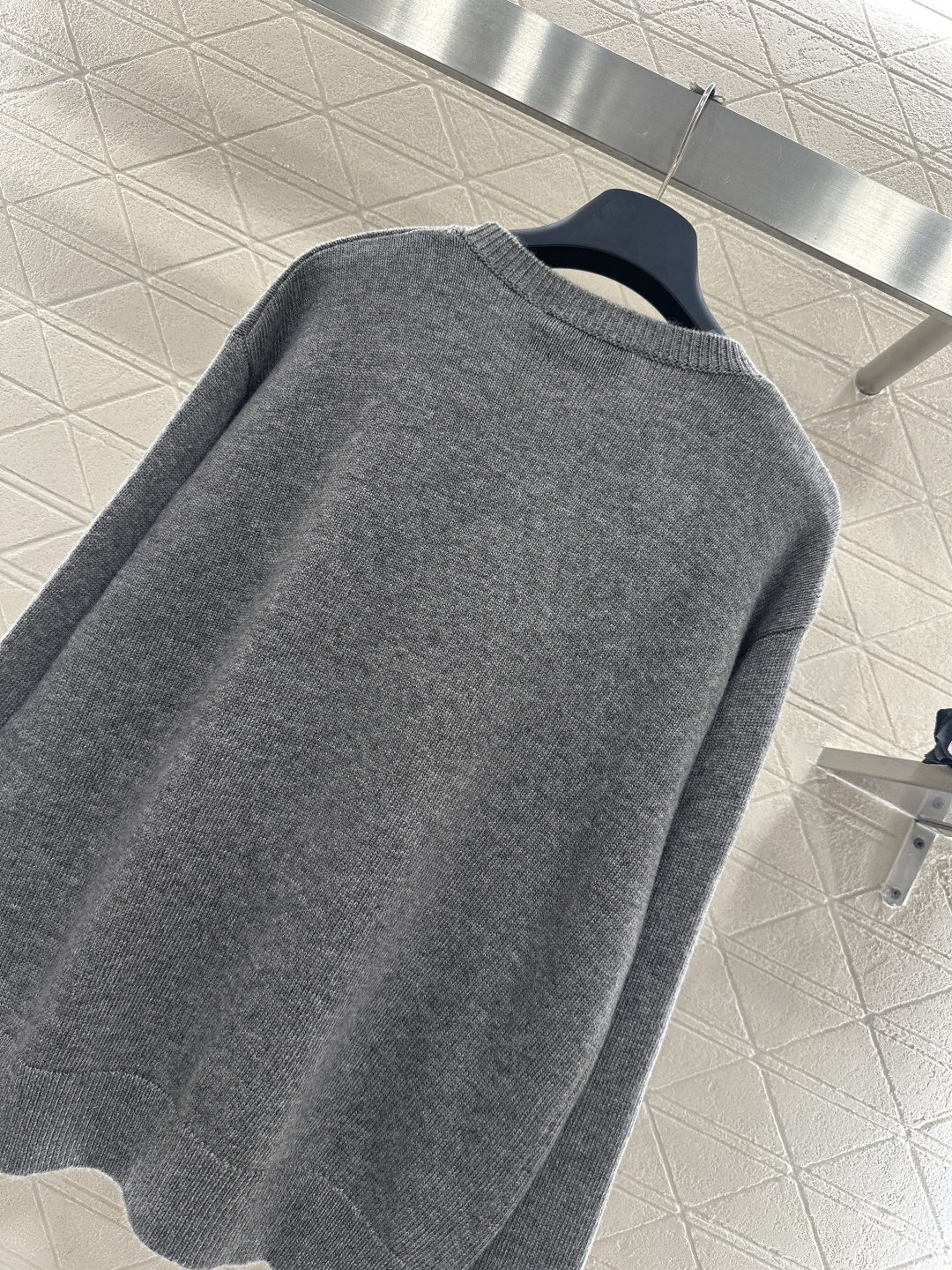 ♥Gucc*♥2026新品上架 可爱小猫针织套头毛衣定制YB羊毛纱线织造，穿搭舒适，质感十足，圆领宽松套