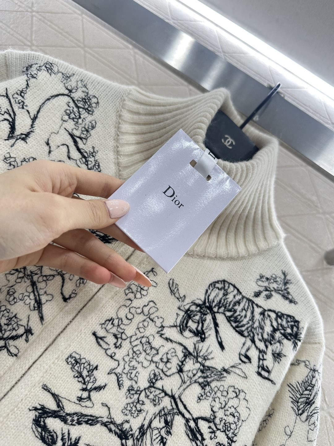 ♥Dio*♥2026新品上架 刺绣提花针织拉链外套定制YB羊毛纱线织造，穿搭舒适，质感十足，立领针织外套