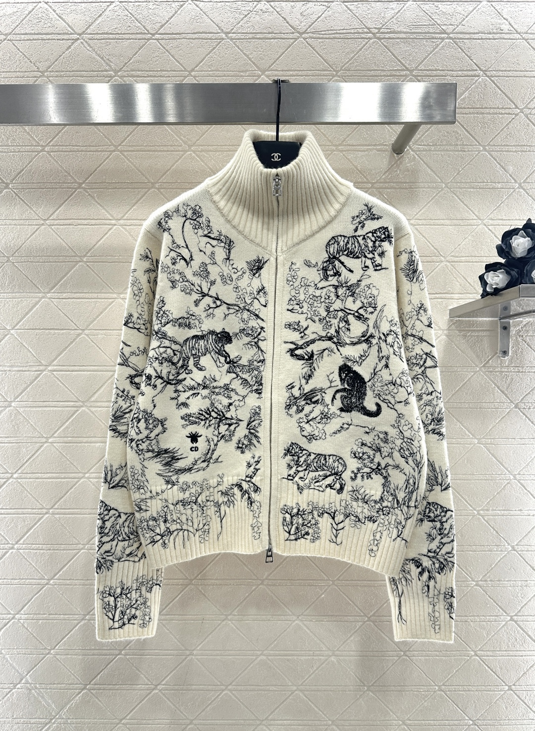 ♥Dio*♥2026新品上架 刺绣提花针织拉链外套定制YB羊毛纱线织造，穿搭舒适，质感十足，立领针织外套