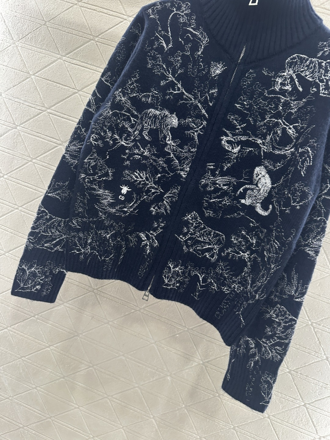 ♥Dio*♥2026新品上架 刺绣提花针织拉链外套定制YB羊毛纱线织造，穿搭舒适，质感十足，立领针织外套