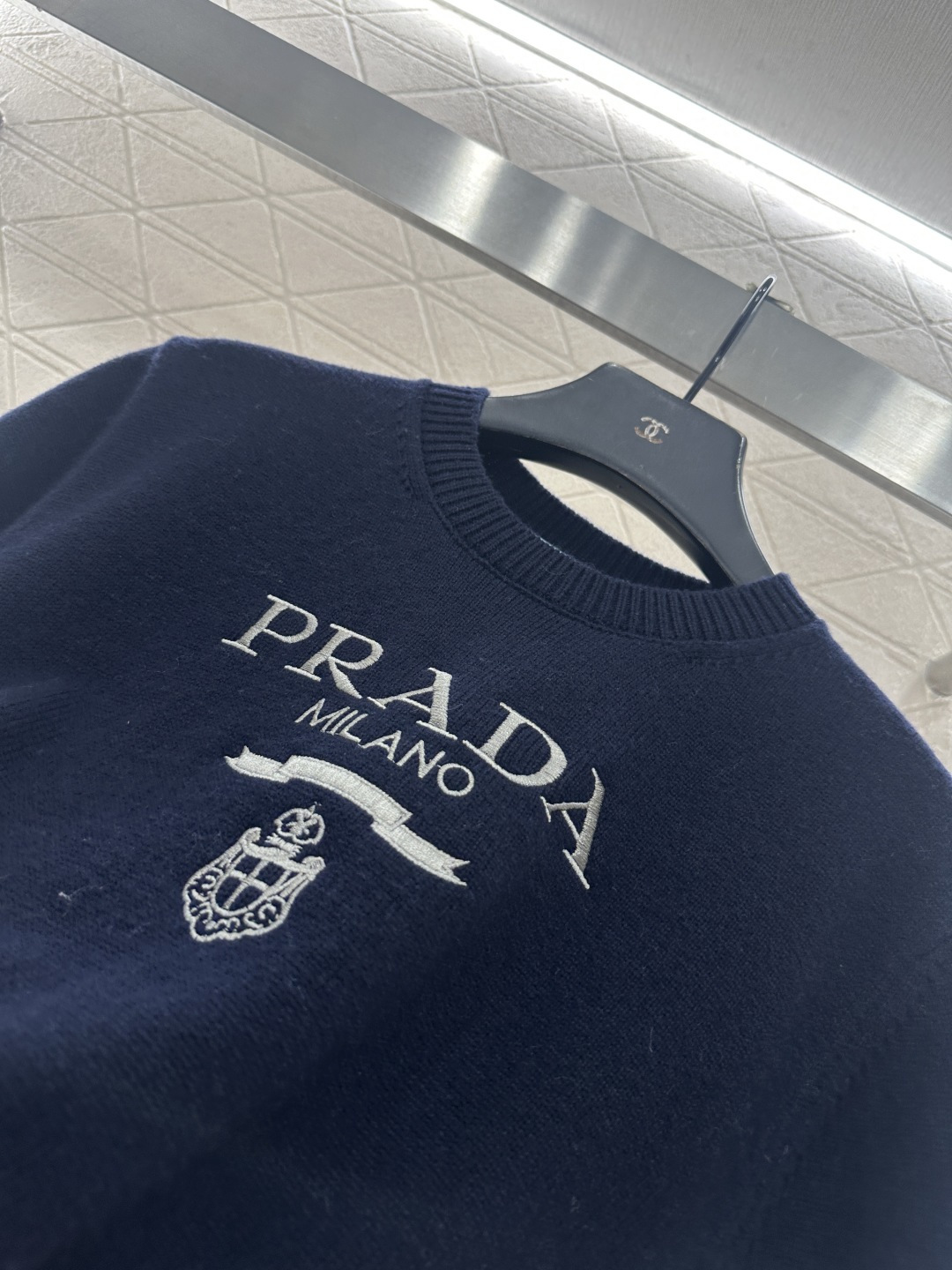 ♥Prad*♥2026新品上架 泡泡袖短款针织上衣定制YB羊毛纱线织造，穿搭舒适，质感十足，圆领短袖毛衣