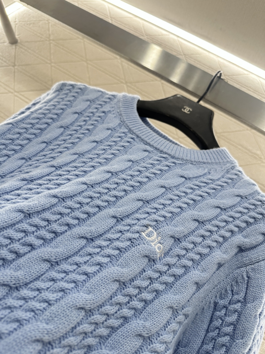 ♥Dio*♥2026新品上架 麻花竖条纹针织套头毛衣定制YB羊绒纱线织造，穿搭舒适，质感十足，圆领宽松套