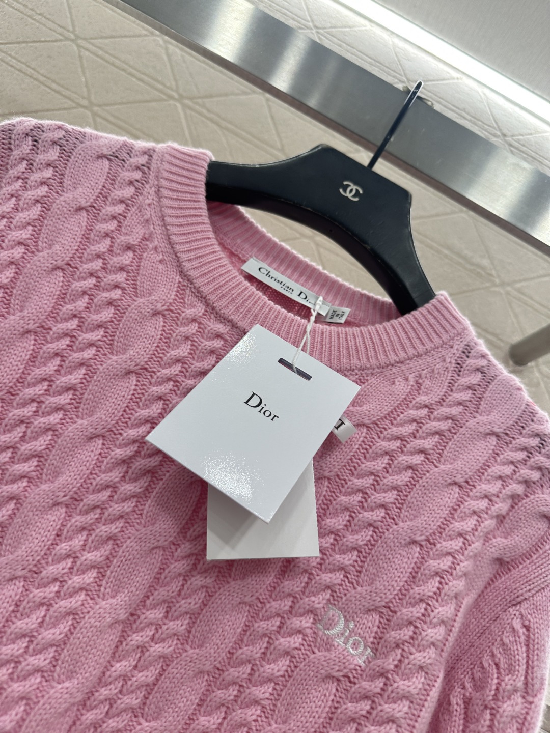 ♥Dio*♥2026新品上架 麻花竖条纹针织套头毛衣定制YB羊绒纱线织造，穿搭舒适，质感十足，圆领宽松套