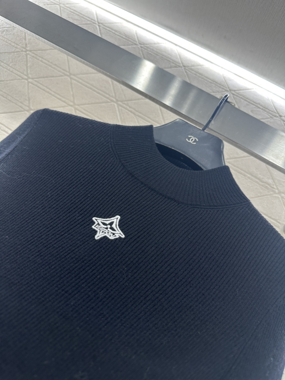 ♥Louis vuitto*♥2026新品上架 小高领徽标针织套头打底衫滑雪🎿系列#定制YB羊毛纱线织造