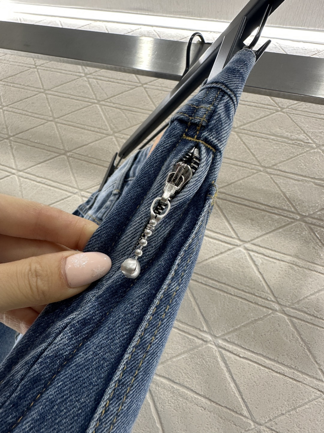 ♥Louis vuitto*♥2026新品上架 牛仔直筒长裤定制YB斜纹棉牛仔材质，柔软细腻，质感高级，