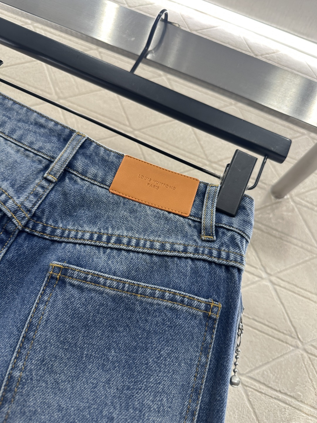 ♥Louis vuitto*♥2026新品上架 牛仔直筒长裤定制YB斜纹棉牛仔材质，柔软细腻，质感高级，