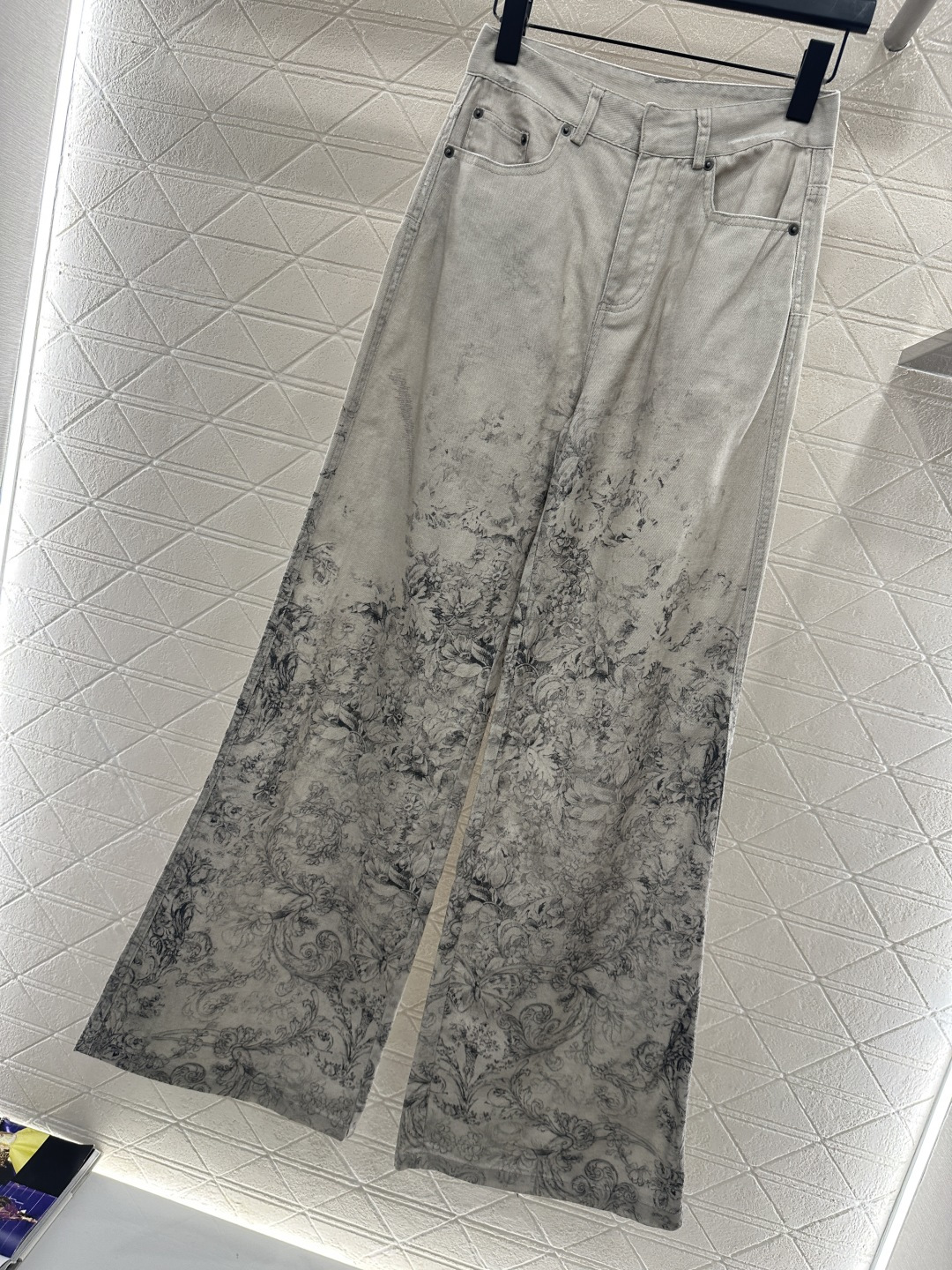 ♥Dio*♥2026新品上架 印花牛仔外套长裤套装定制YB斜纹棉牛仔材质，质感高级，品相十足，水洗工艺均