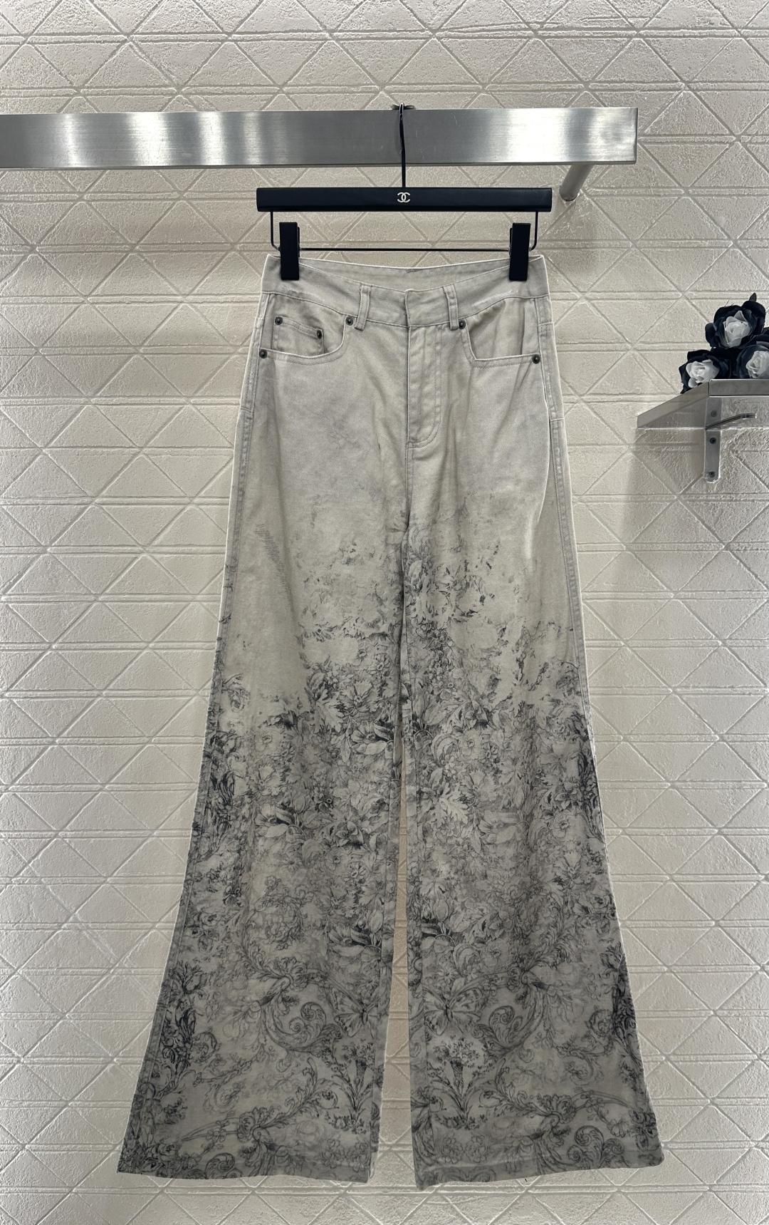 ♥Dio*♥2026新品上架 印花牛仔外套长裤套装定制YB斜纹棉牛仔材质，质感高级，品相十足，水洗工艺均