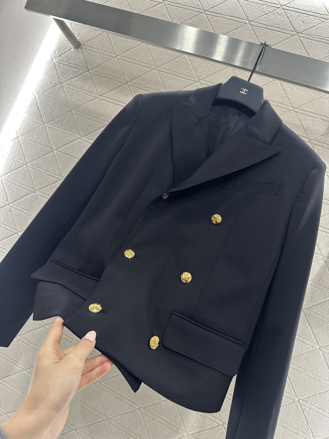 ♥Celin*♥2026新品上架 正肩翻领双排扣外套定制YB进口百分百精仿羊毛材质，质感品相绝佳，翻领外