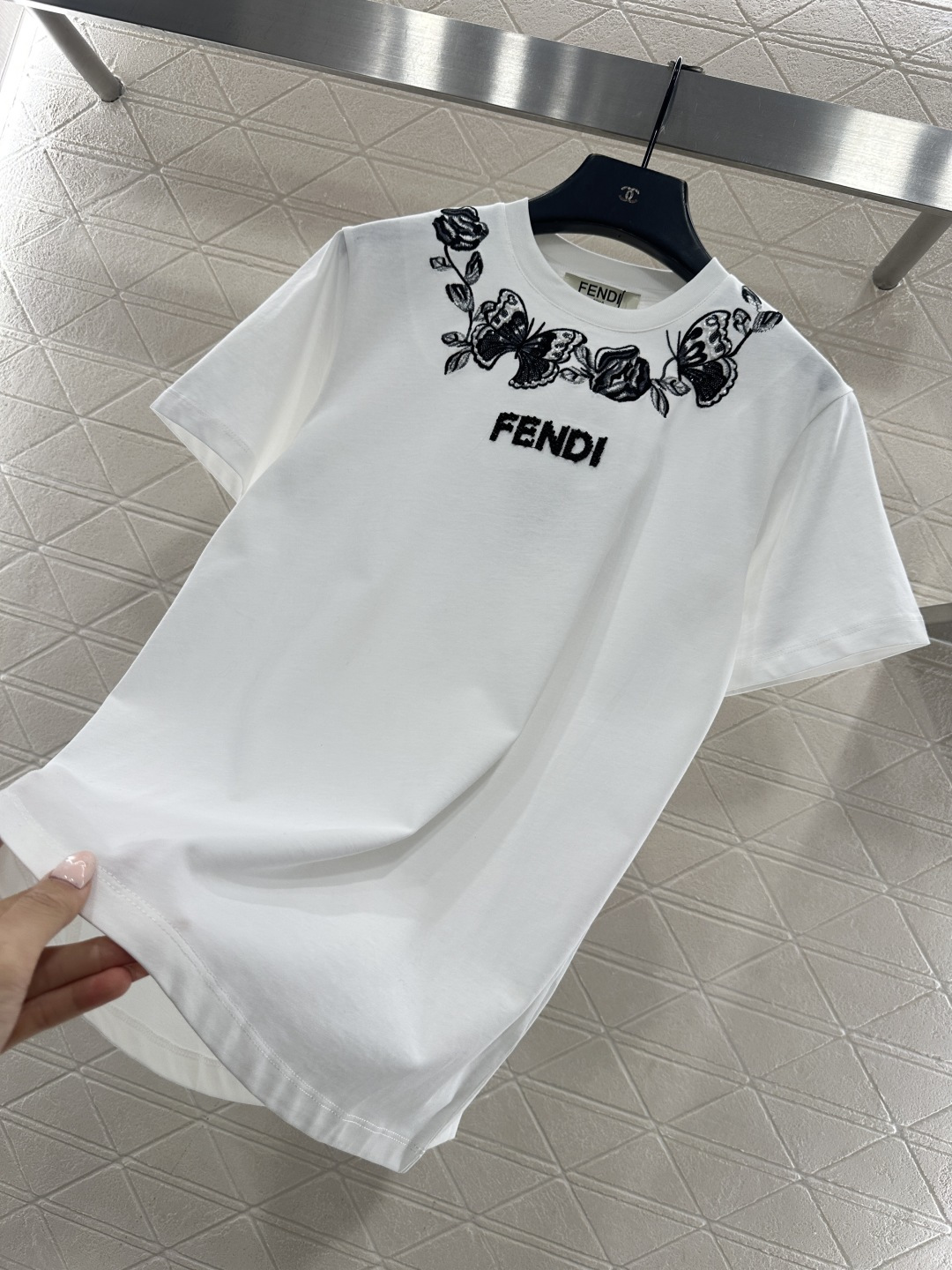 ♥Fend*♥2026新品上架 立体刺绣钉珠徽标𝑇𝑒𝑒定制YB原生全棉材质，透气舒适，质感十足，常规短袖