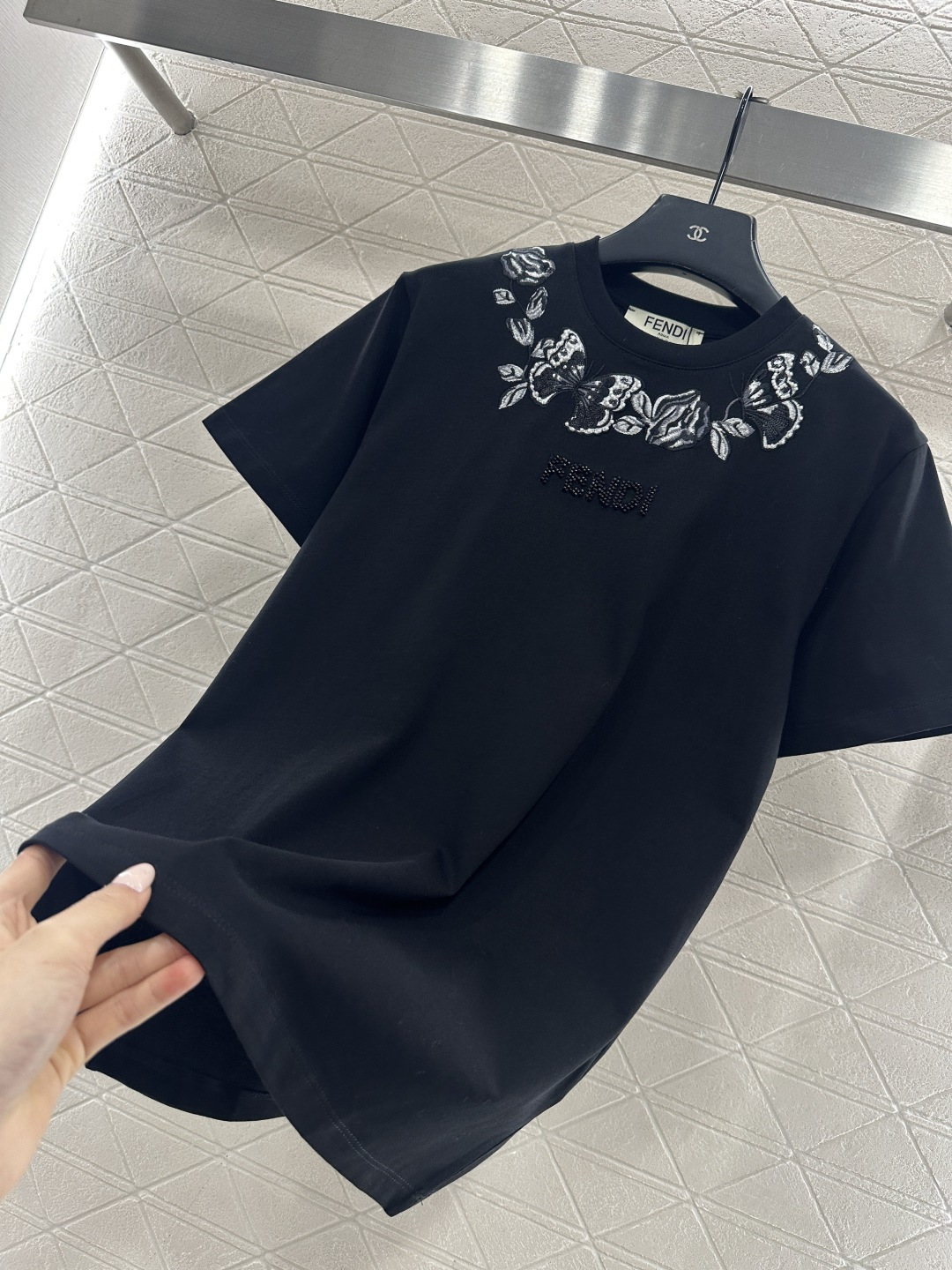♥Fend*♥2026新品上架 立体刺绣钉珠徽标𝑇𝑒𝑒定制YB原生全棉材质，透气舒适，质感十足，常规短袖