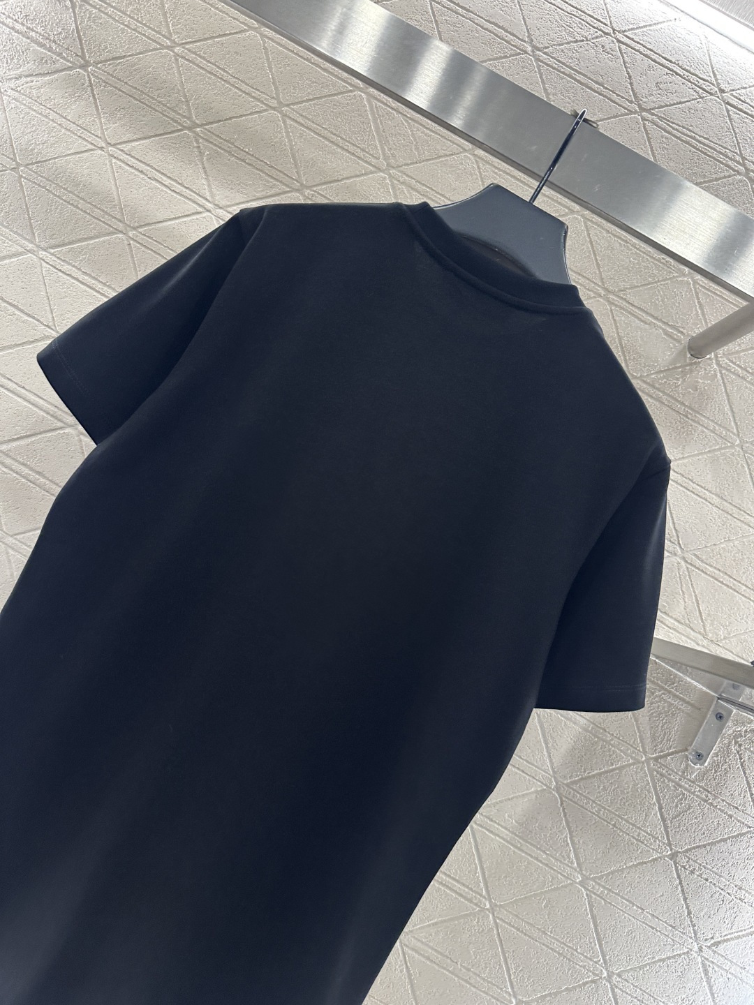 ♥Fend*♥2026新品上架 立体刺绣钉珠徽标𝑇𝑒𝑒定制YB原生全棉材质，透气舒适，质感十足，常规短袖