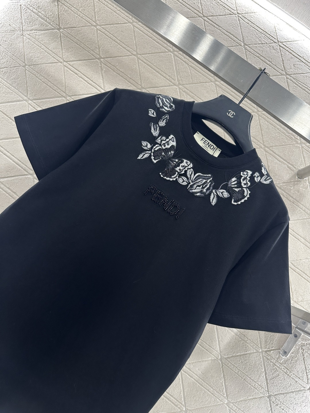 ♥Fend*♥2026新品上架 立体刺绣钉珠徽标𝑇𝑒𝑒定制YB原生全棉材质，透气舒适，质感十足，常规短袖