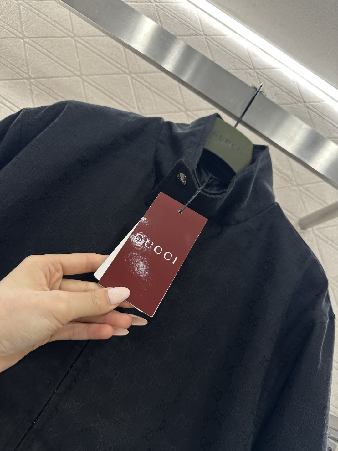 ♥Gucc*♥2026新品上架 提花立领夹克棉服外套定制YB进口提花材质，质感高级，穿搭轻盈保暖，内里菱