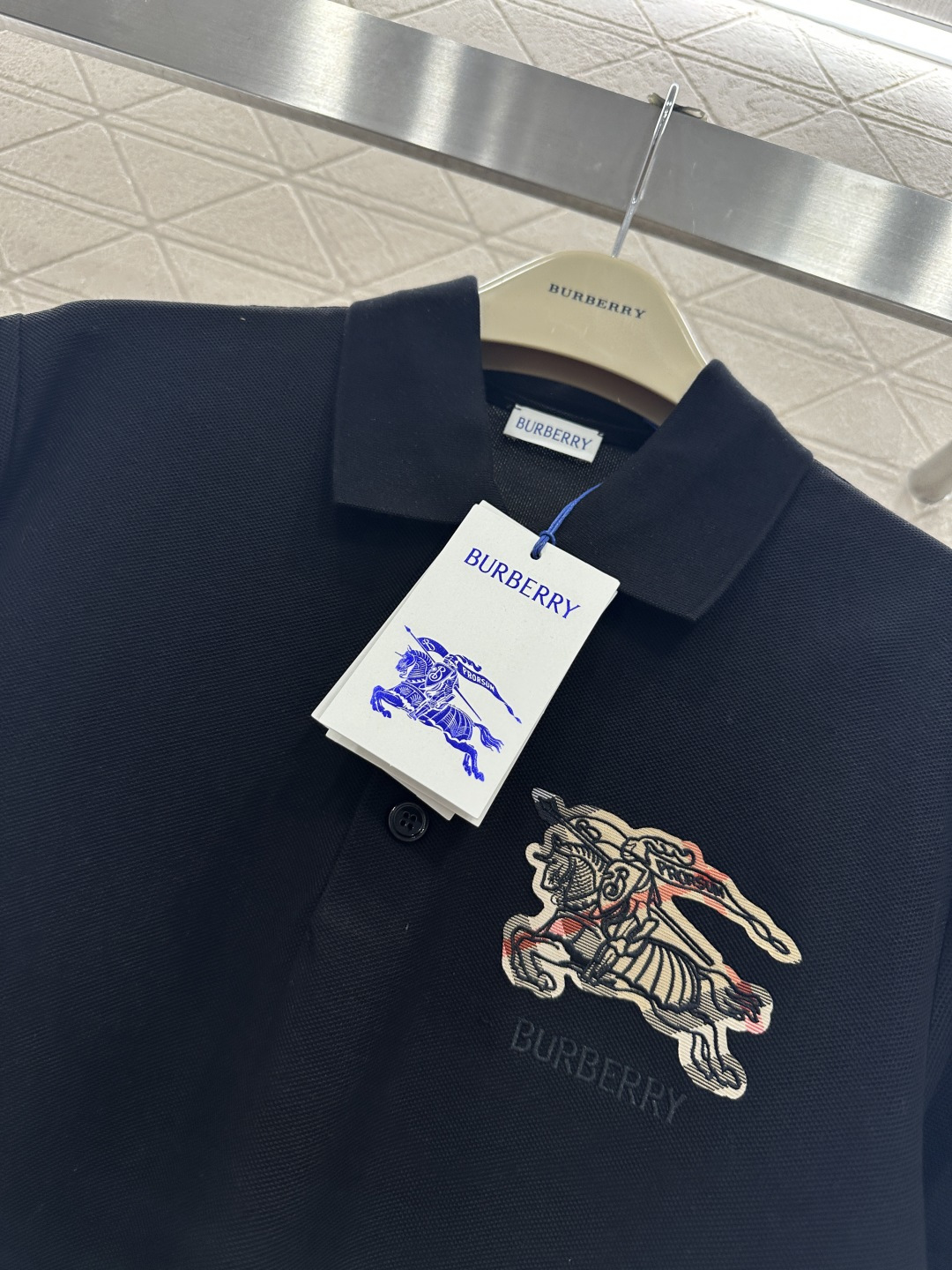 ♥BBR*♥2026新品上架 刺绣战马𝑝𝑜𝑙𝑜短袖定制YB朱地全棉材质，自带空洞，穿搭吸湿透气，品相十足