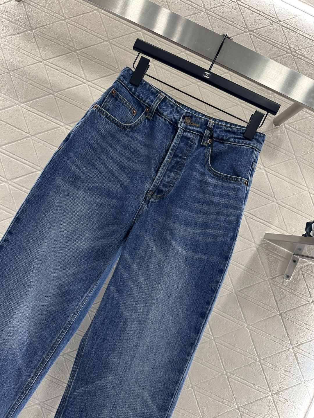 ♥Celin*♥2026新品上架 皮牌牛仔直筒长裤定制YB斜纹棉牛仔材质，质感高级，挺括有型，高腰系扣直