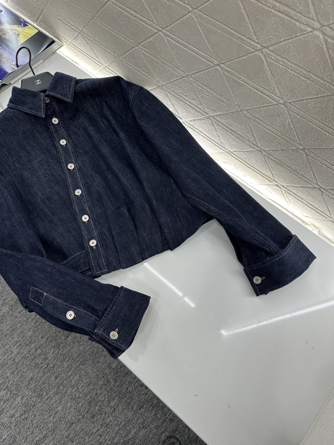 ♥Loew*♥2025新品上架 牛仔衬衫腰带阔腿长裤套装定制YB牛仔斜纹棉材质，透气性佳，柔软亲肤，翻领