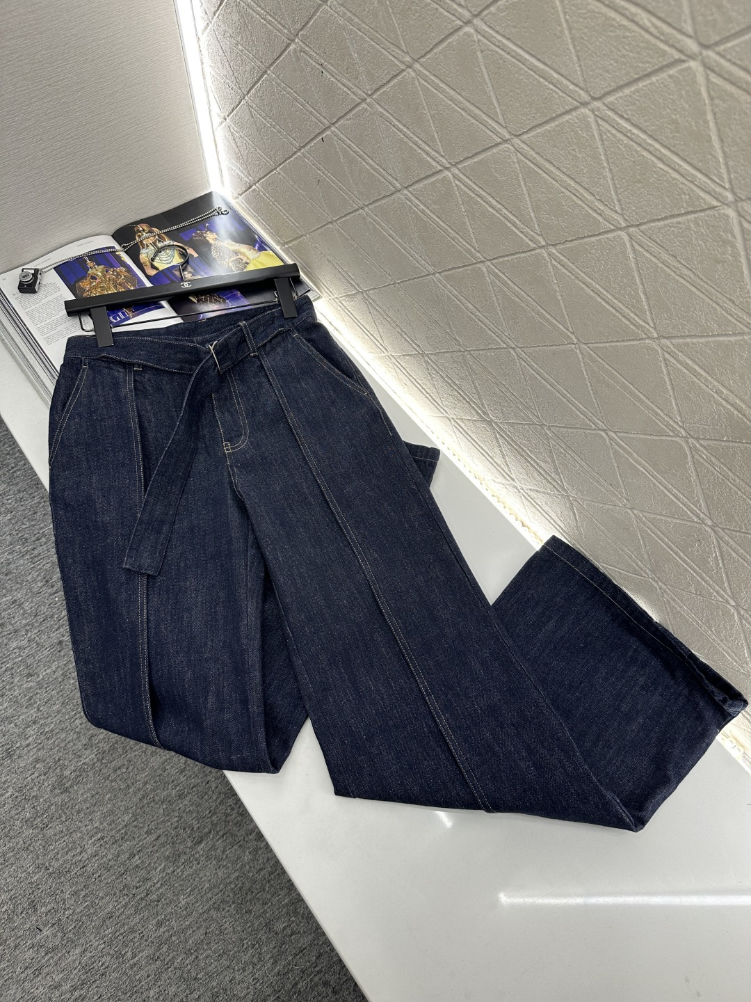 ♥Loew*♥2025新品上架 牛仔衬衫腰带阔腿长裤套装定制YB牛仔斜纹棉材质，透气性佳，柔软亲肤，翻领