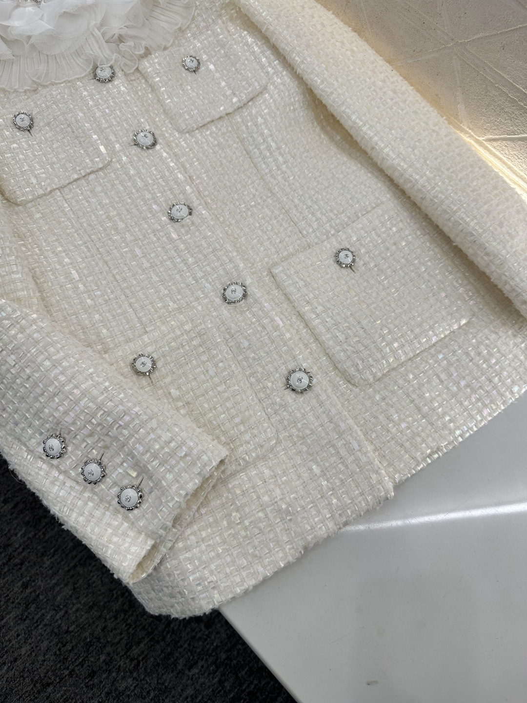 ♥Chane*♥2026新品上架 层叠花边洋装外套定制YB进口粗纺羊毛呢材质，质感高级，品相十足，翻领洋