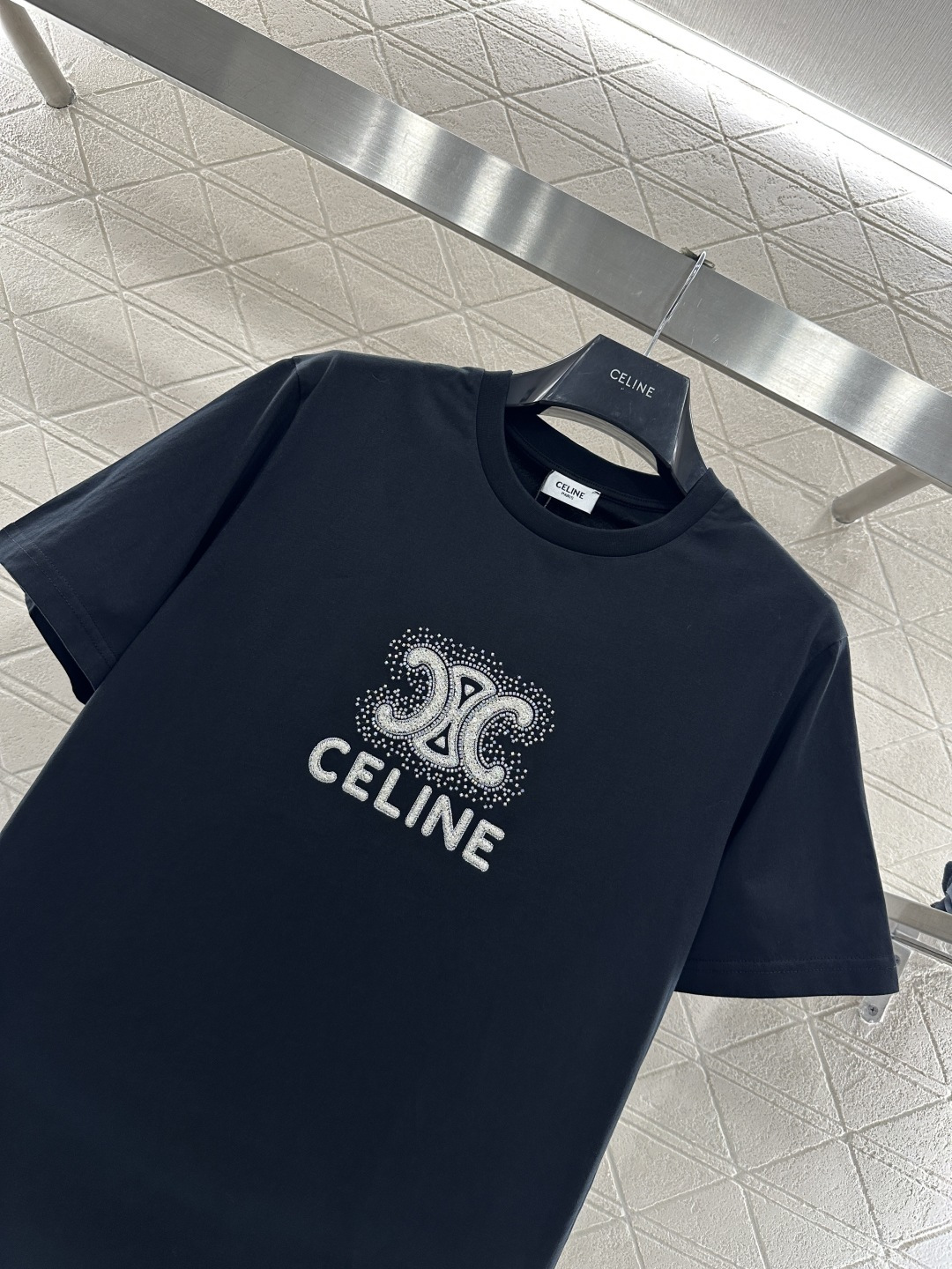 ♥Celin*♥2026新品上架 刺绣钉珠徽标𝑇恤定制YB丝光全棉材质，透气舒适，质感十足，常规短袖𝑇恤