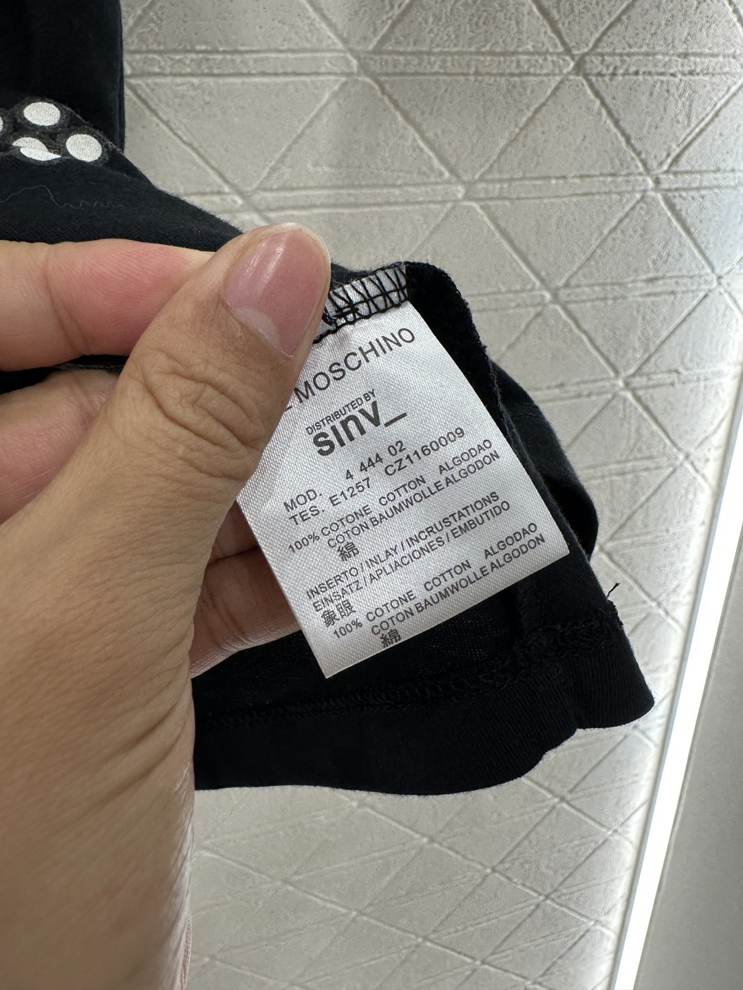 ♥Moschin*♥2026新品上架 撞色印花徽标𝑇𝑒𝑒定制YB斜纹全棉织造，透气舒适，轻薄细腻，宽松短