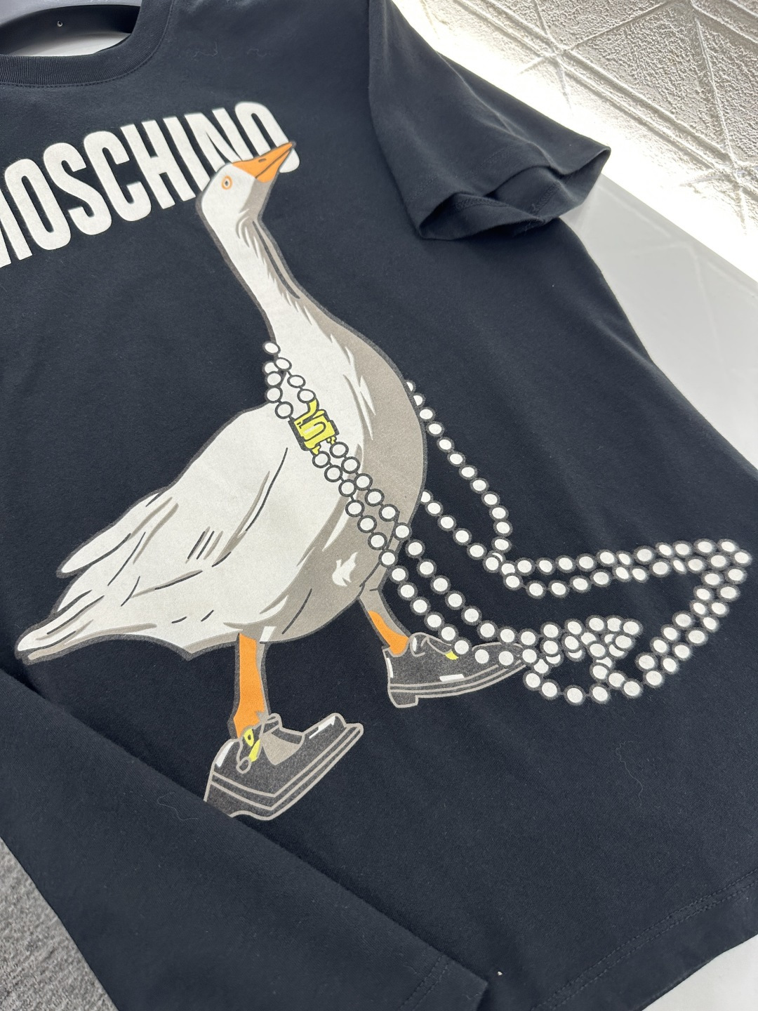 ♥Moschin*♥2026新品上架 撞色印花徽标𝑇𝑒𝑒定制YB斜纹全棉织造，透气舒适，轻薄细腻，宽松短