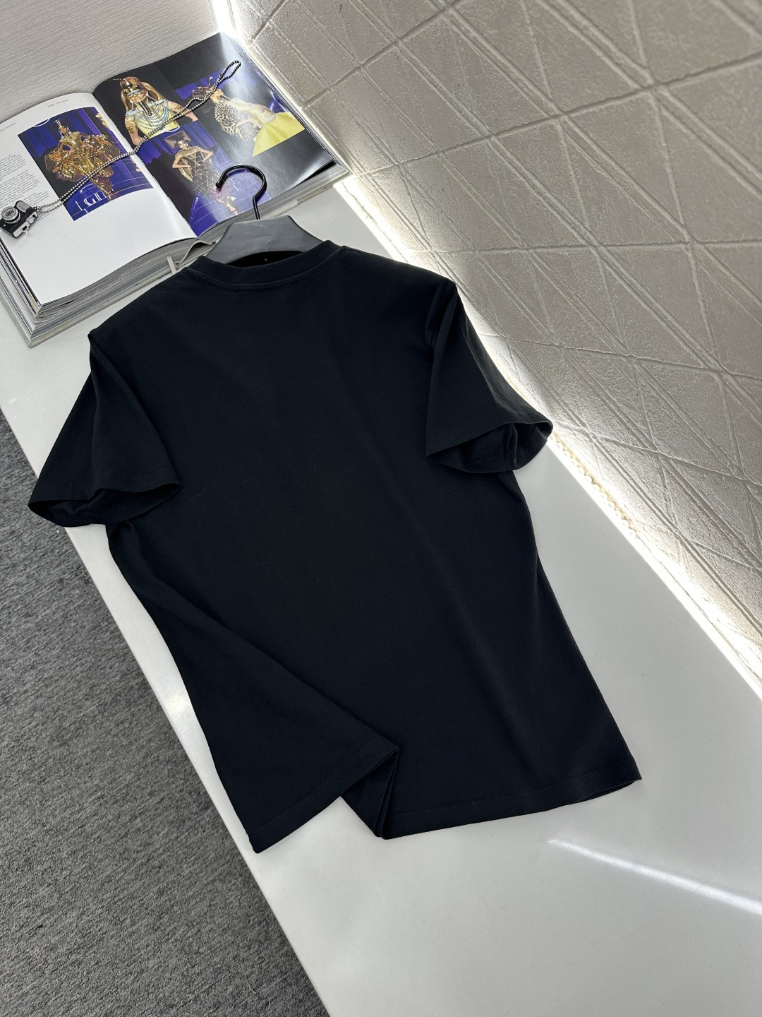 ♥Moschin*♥2026新品上架 撞色印花徽标𝑇𝑒𝑒定制YB斜纹全棉织造，透气舒适，轻薄细腻，宽松短