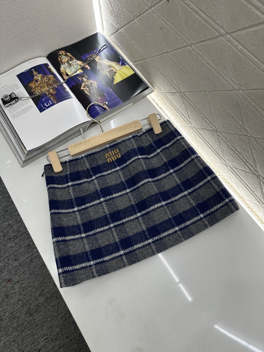 ♥Miumi*♥2026新品上架 格纹毛呢开衩短裙定制YB进口百分百初剪羊毛呢材质，肌理明显，挺括有型，