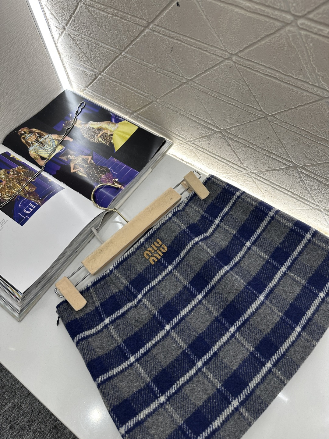 ♥Miumi*♥2026新品上架 格纹毛呢开衩短裙定制YB进口百分百初剪羊毛呢材质，肌理明显，挺括有型，