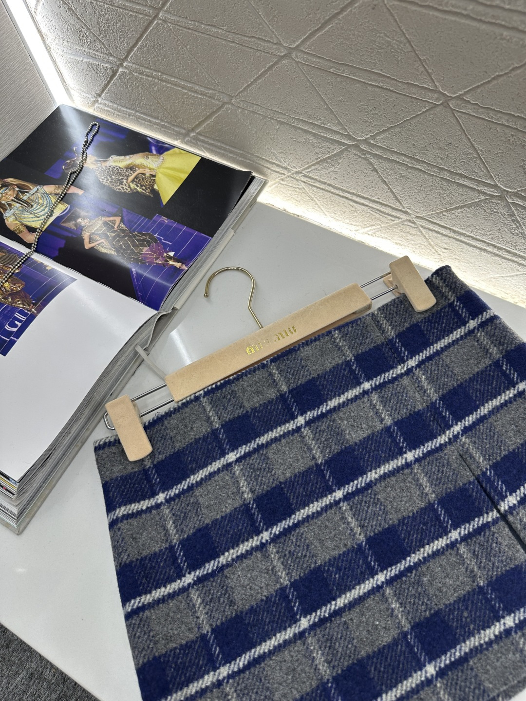 ♥Miumi*♥2026新品上架 格纹毛呢开衩短裙定制YB进口百分百初剪羊毛呢材质，肌理明显，挺括有型，