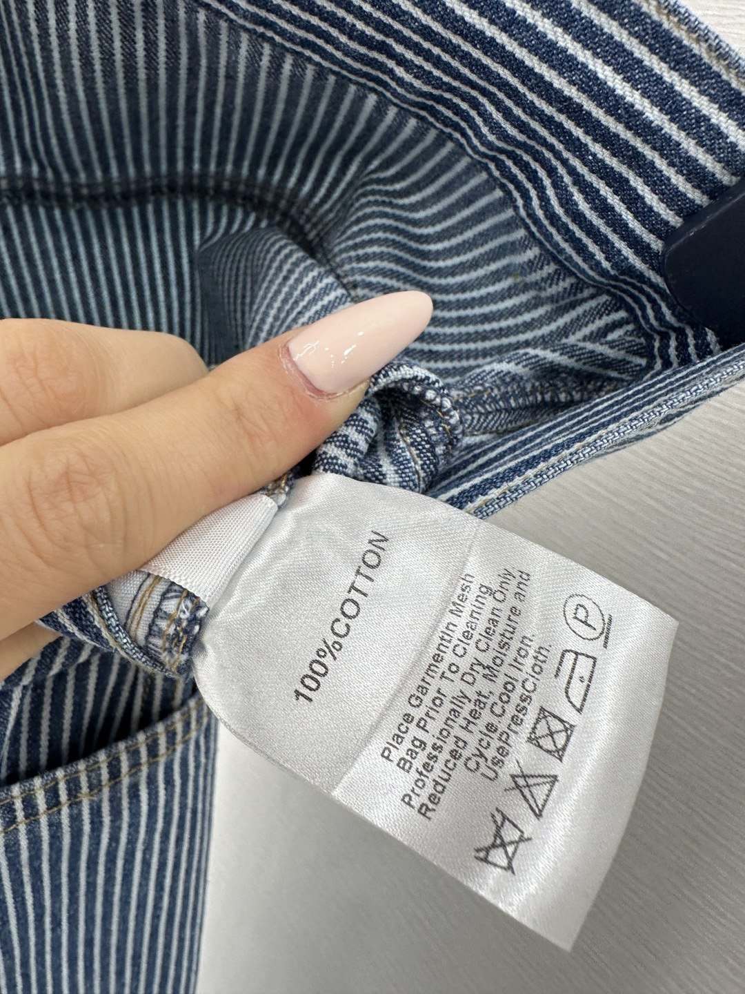 ♥Louis vuitto*♥2026新品上架 条纹牛仔阔腿弯刀长裤定制YB斜纹牛仔棉材质，面料柔挺舒适