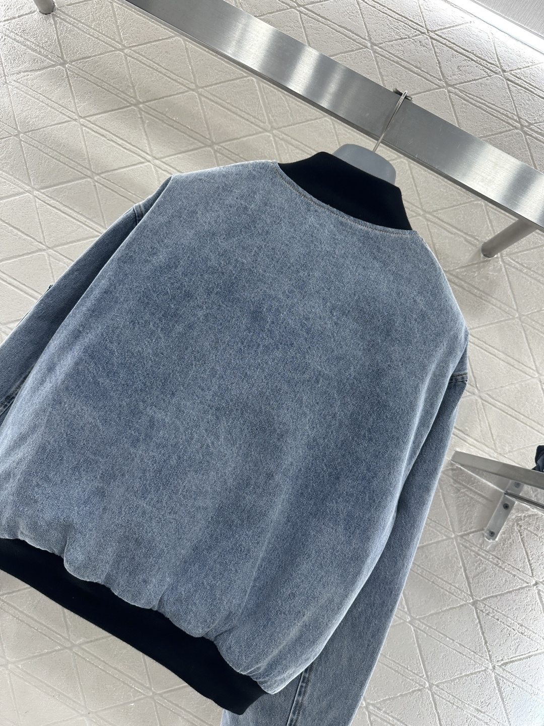 ♥Prad*♥2026新品上架 牛仔拼接棒球棉服外套定制YB斜纹牛仔棉材质，质感光泽，轻便舒适，品相十足