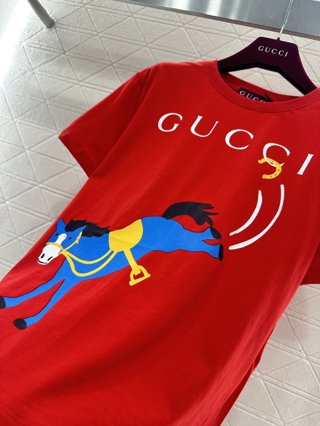 ♥Gucc*♥2026新品上架 贺岁圆领印花小马𝑇𝑒𝑒新年贺岁系列#定制YB原生全棉材质，透气舒适，质感