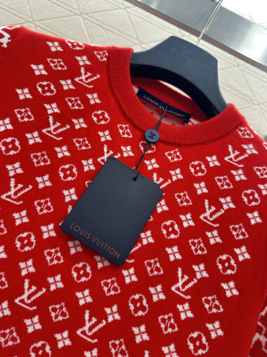 ♥Louis vuitto*♥2026新品上架 提花圆领短袖毛衣定制YB羊毛针织材质，质感高级，舒适柔软