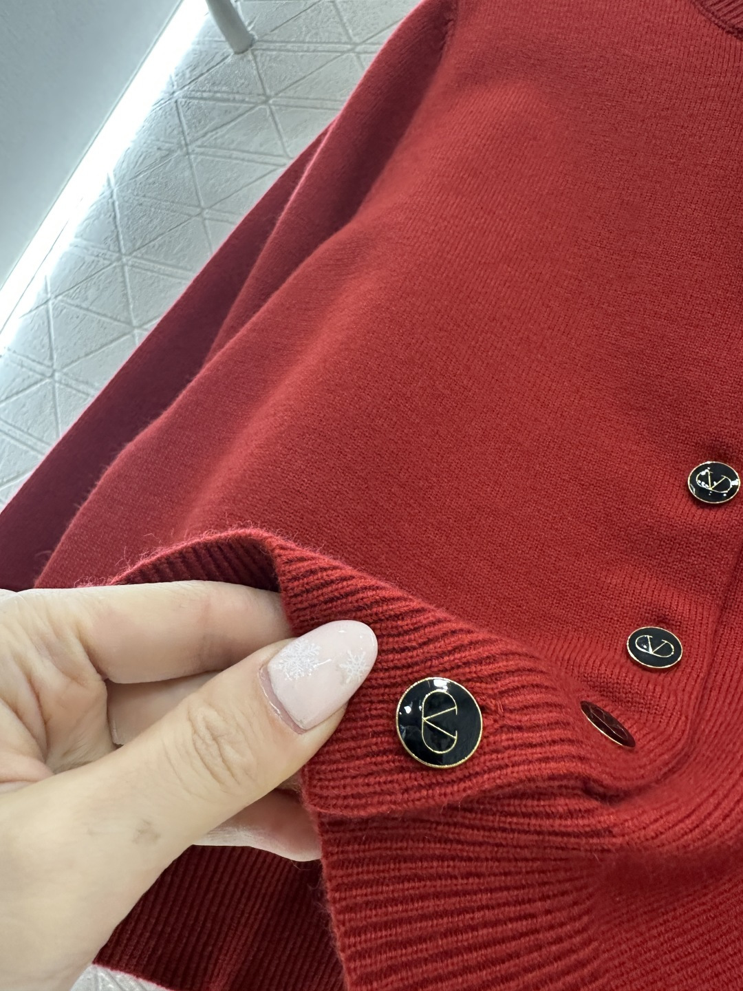 ♥Valentin*♥2026新品上架 立体樱桃🍒圆领针织开衫定制YB羊毛针织材质，质感高级，舒适柔软，