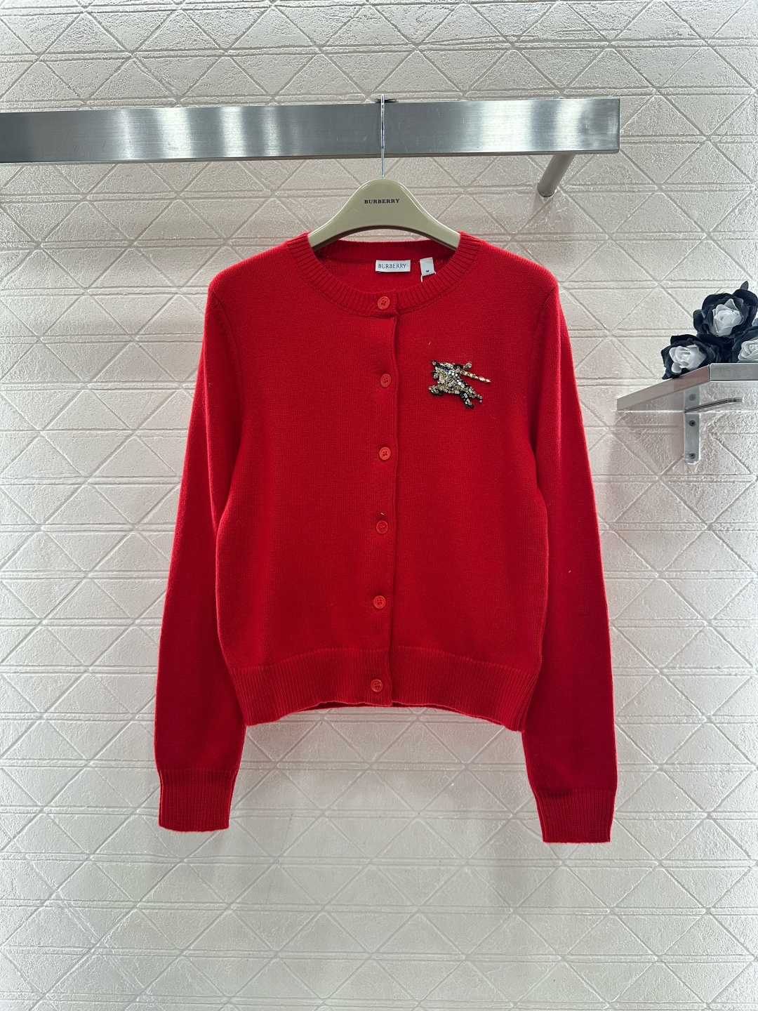 ♥BBR*♥2026新品上架 贺岁水钻圆领针织开衫新年贺岁系列#定制YB羊绒羊毛针织材质，质感高级，舒适