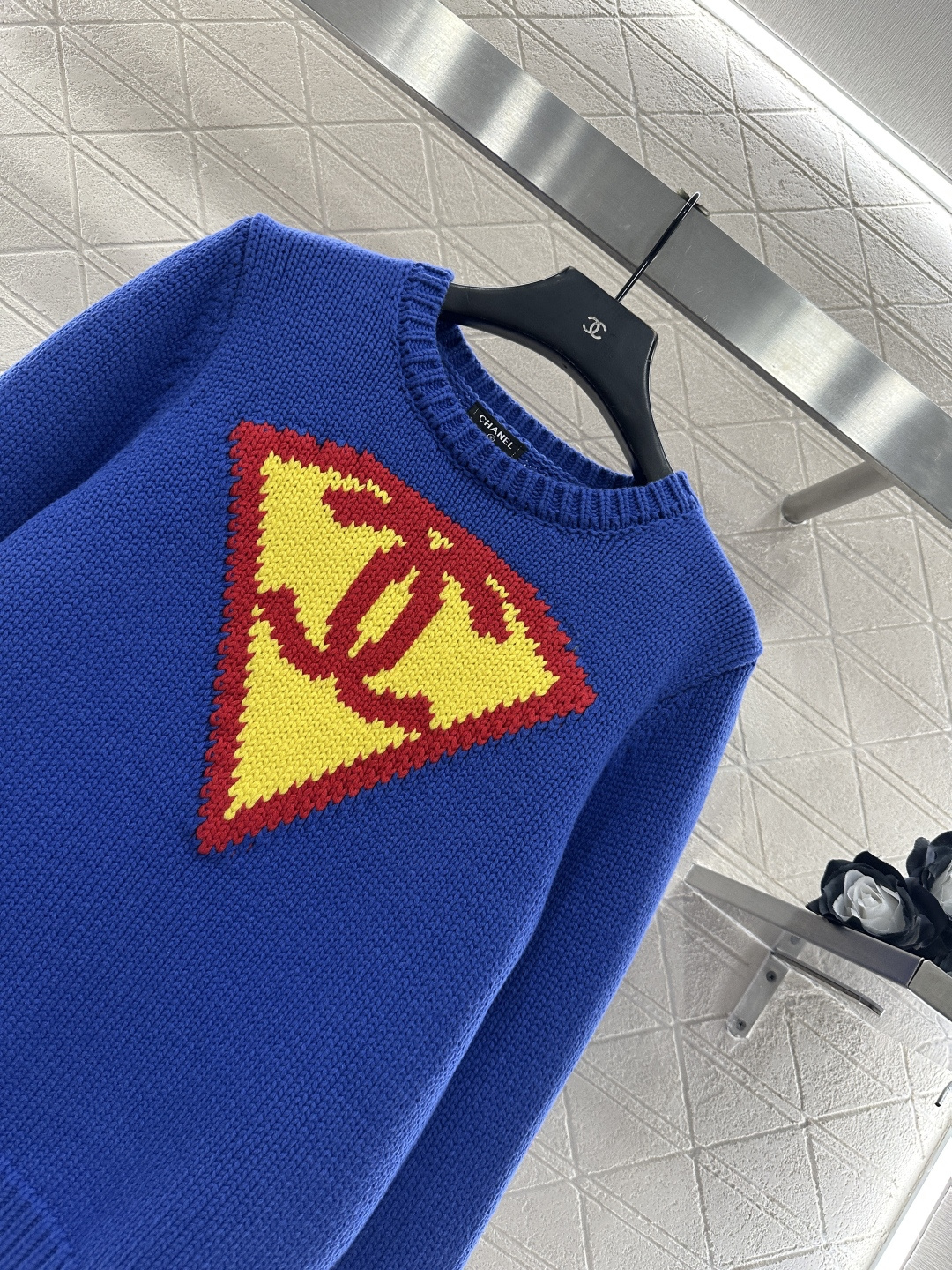 ♥Chane*♥2026新品上架 圆领超人徽标针织套头毛衣定制YB羊毛纱线织造，穿搭舒适，质感十足，圆领