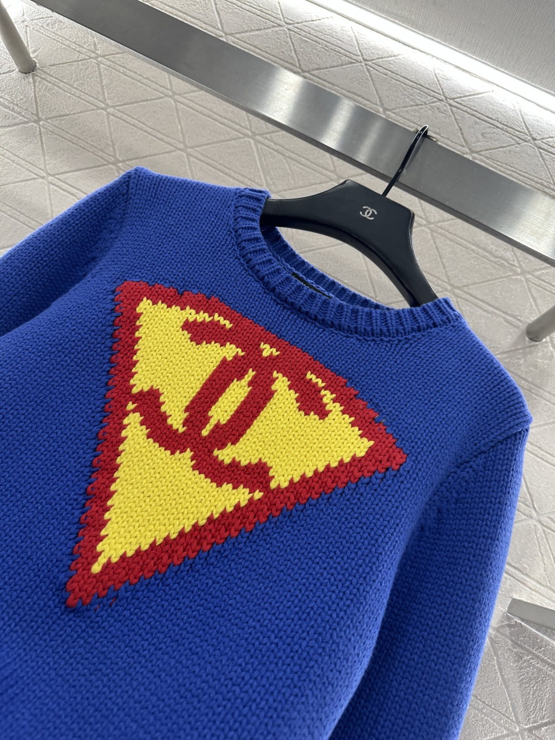 ♥Chane*♥2026新品上架 圆领超人徽标针织套头毛衣定制YB羊毛纱线织造，穿搭舒适，质感十足，圆领