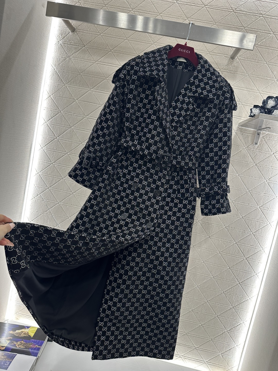 ♥Gucc*♥2026新品上架 翻领提花西装长款大衣定制YB进口提花材质，成衣质感品相绝佳，翻领正肩长款