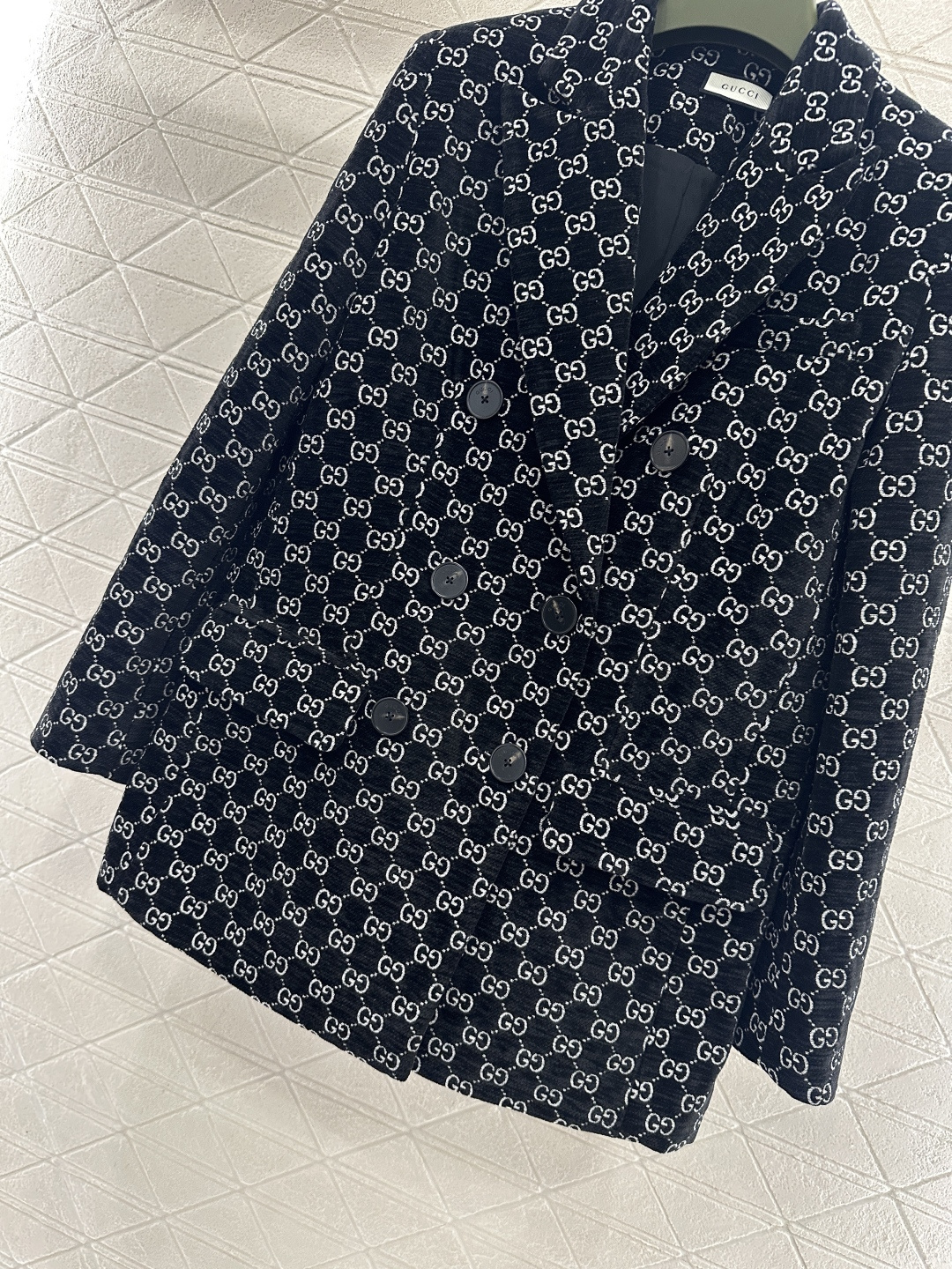 ♥Gucc*♥2026新品上架 翻领提花西装长裤套装定制YB进口提花材质，成衣质感品相绝佳，翻领正肩西装