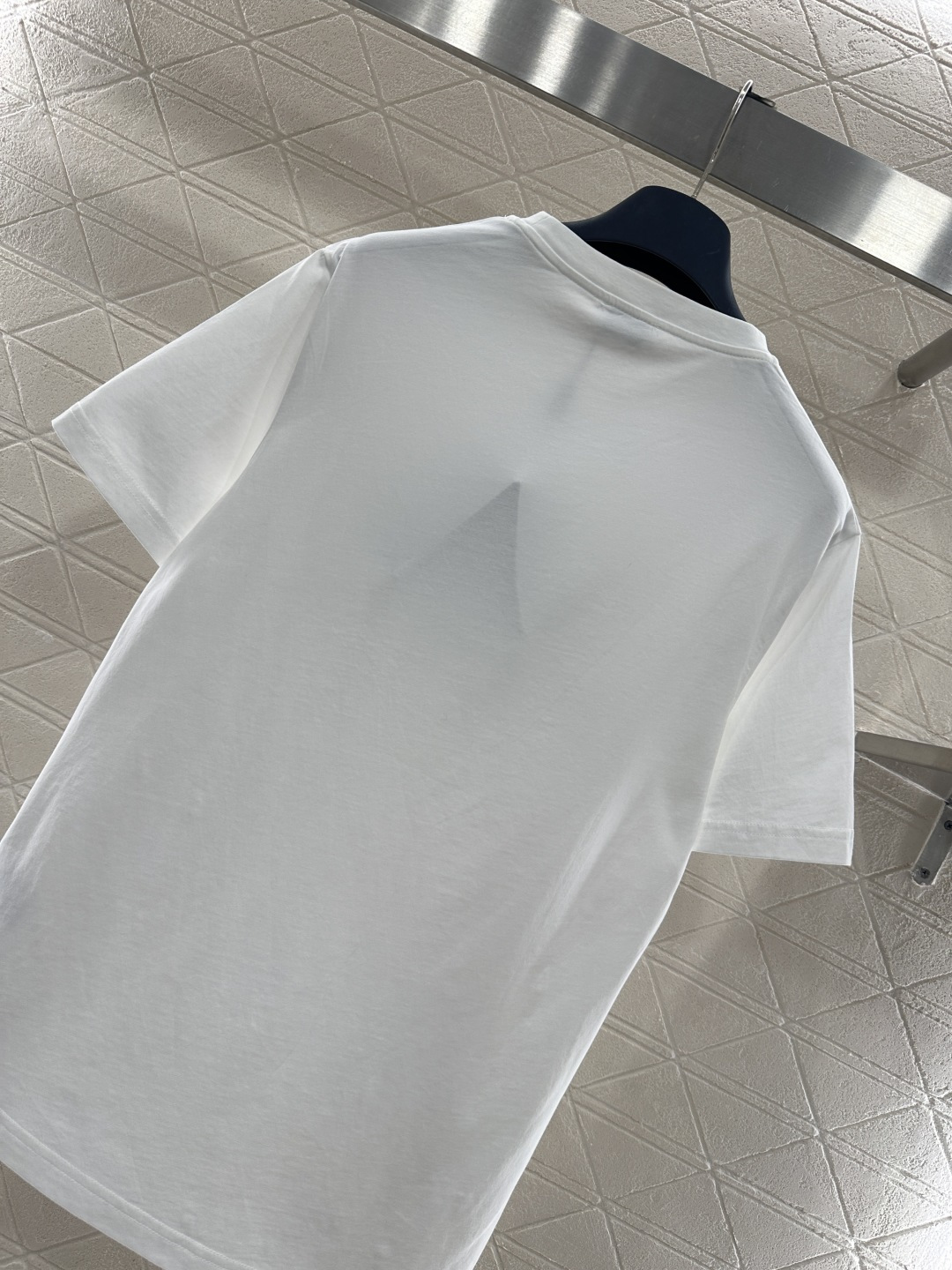 ♥Saint Lauren*♥2026新品上架 圆领刺绣毛绒徽标𝑒𝑒定制YB丝光全棉材质，透气舒适，质感