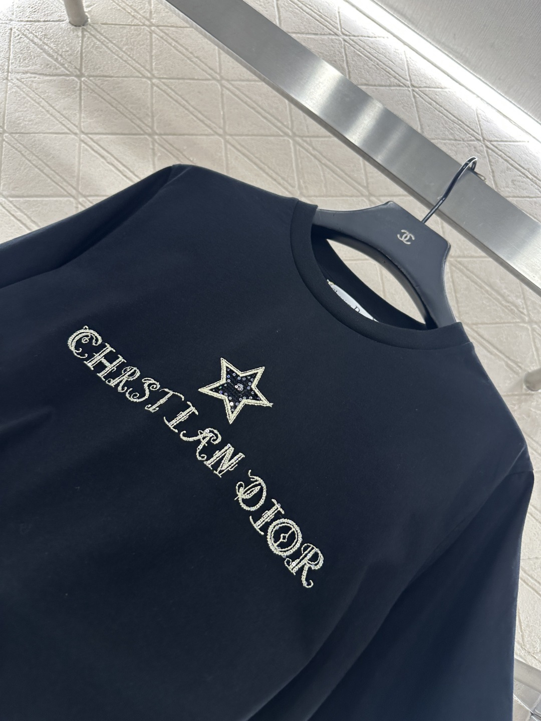 ♥Dio*♥2026新品上架 刺绣亮片徽标𝑇𝑒𝑒定制YB丝光全棉材质，透气舒适，质感十足，常规短袖𝑇恤剪