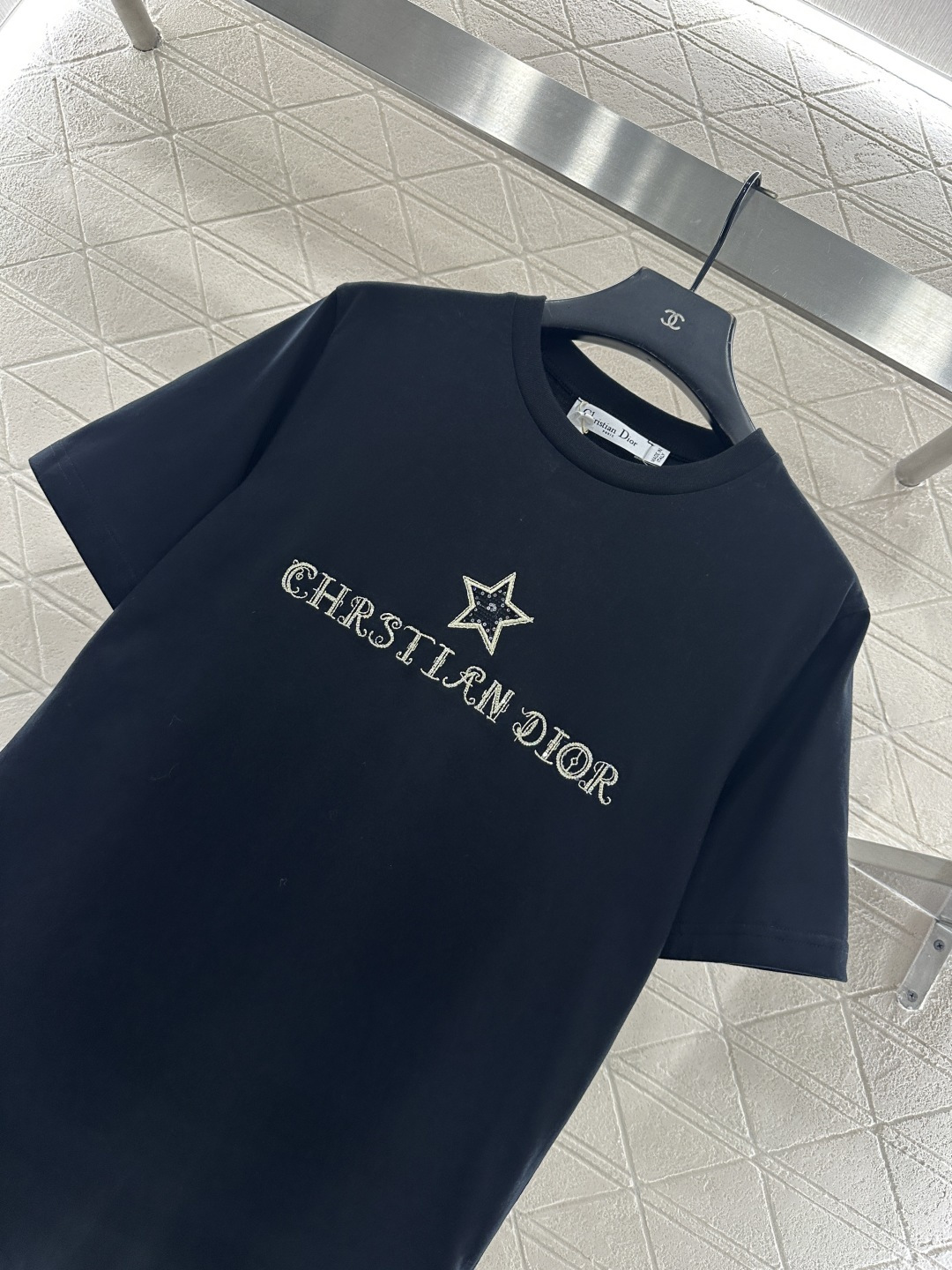 ♥Dio*♥2026新品上架 刺绣亮片徽标𝑇𝑒𝑒定制YB丝光全棉材质，透气舒适，质感十足，常规短袖𝑇恤剪